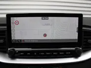 Kia Ceed Sportswagon 1.5 T-GDi DynamicPlusLine | Stoel- & stuurverwarming | Camera | Clima | Cruise adapt. | LED | Navi | Elek. achterklep | 16' LM |