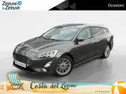 Ford Focus Wagon 1.0 EcoBoost Titanium Business | Trekhaak | HUD | Achteruitrijcamera | Winter Pack | Dodehoek detectie | Elektr. Achterklep | 12 maanden garantie! |