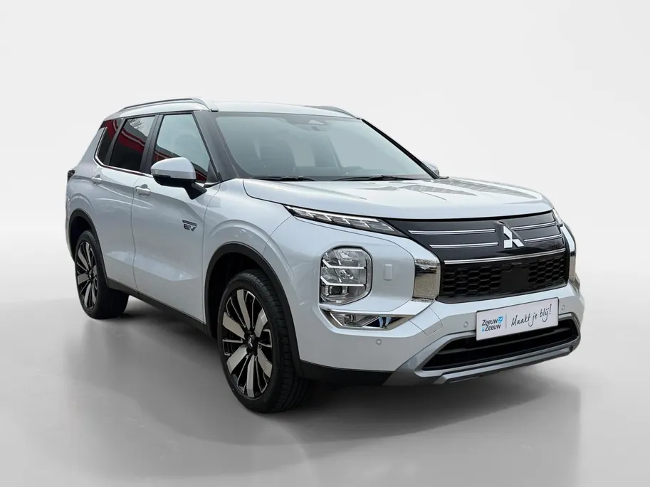 Mitsubishi Outlander 2.4 PHEV Intense + | Modeljaar 2026 | 6000 EURO Korting | Direct leverbaar | Rondom camera | Stoel stuur verwarming |