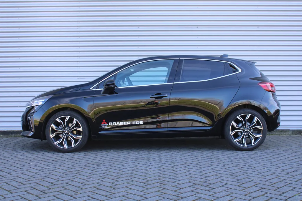 Mitsubishi Colt 1.0T MT First Edition | Stuur-/stoelverwarming | Camera | Clima | Dodehoek detectie | Draadloze telefoonlader | Cruise adapt. | 17' LM | LED |