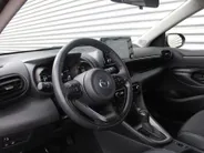 Mazda 2 Hybrid 1.5 Agile | Comfort pakket | 15' LM | Stuur/-stoelverwarming | Carplay | Cruise adapt. |