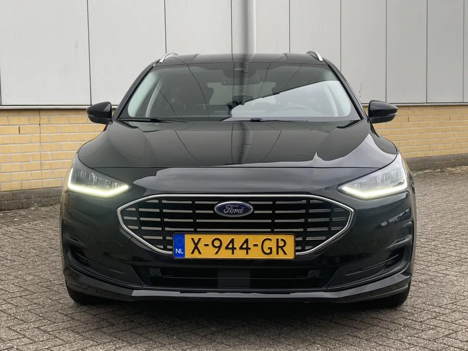 Ford Focus 1.0 EcoBoost Hybrid 125 pk Titanium SYNC 4 Navigatie - Apple Carplay/ Android Auto- Winter Pack - 16inch Lichtmetalen velgen