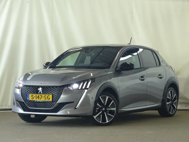 Peugeot e-208 EV GT 50 kWh