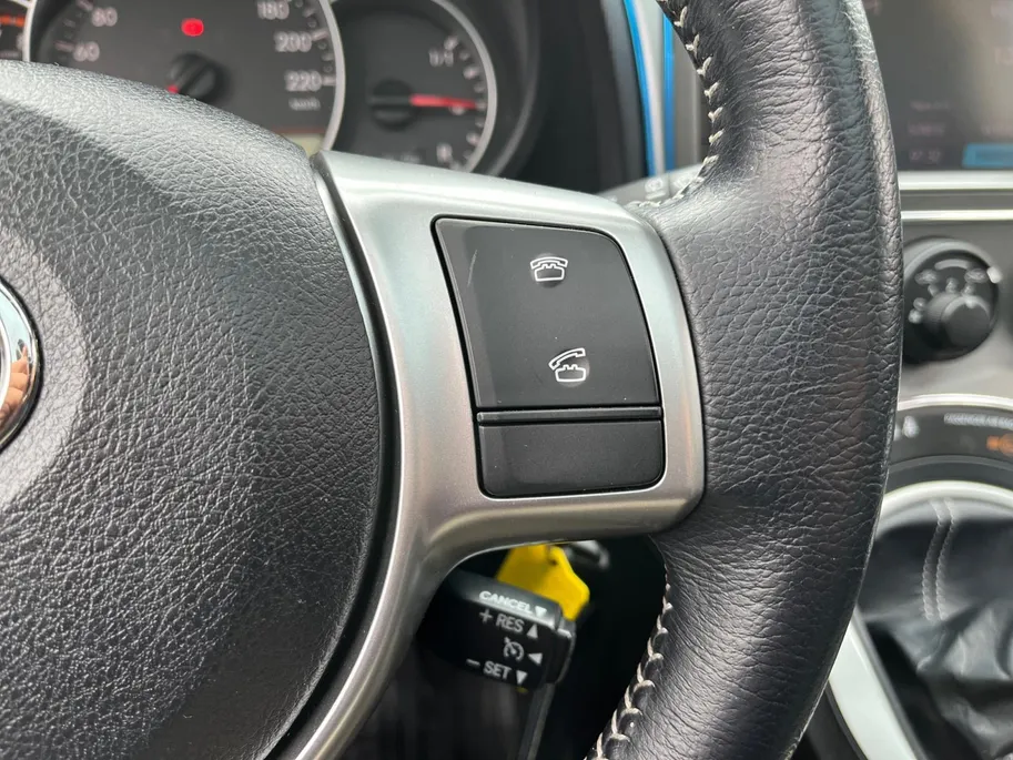 Toyota Verso-S 1.3 VVT-i Dynamic | Achteruitrij Camera | Panorama Dak | Parkeersensoren | Airco | Bluetooth | Hoge Instap | 12 Maanden Bovag Garantie