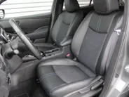 Nissan Leaf Tekna 40 kWh | Trekhaak | Stuur-/stoelverwarming | 360 Camera | LED | Dodehoek detectie | Cruise adapt. | 17' LM | Half leer/stof | Navi |
