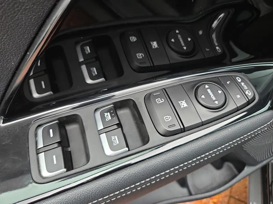 Kia Niro 1.6i Hybrid DynamicLine | 1e Eigenaar | Automaat | Camera | Carplay | navigatie | Cruise Control Adaptief | 12 Maanden BOVAG Garantie |