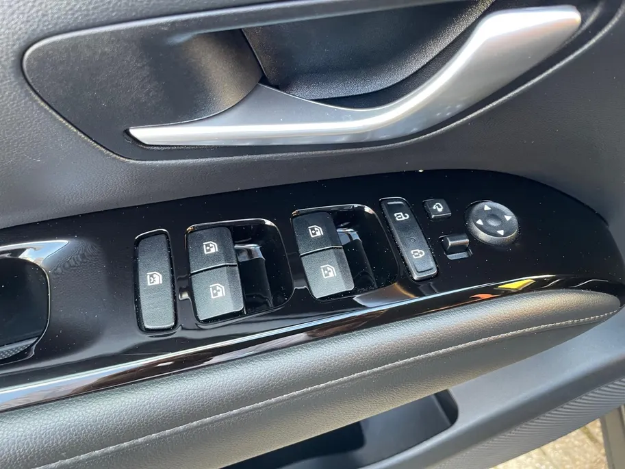 Hyundai Tucson 1.6 T-GDI PHEV Comfort Smart 4WD 1ste eigenaar | Navigatie| Climate control| Adaptieve cruise control| Stoel/stuurverwarming| Elektrische achterklep |Trekhaak|