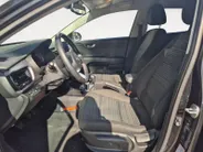 Kia Stonic 1.0 T-GDi MHEV DynamicPlusLine | Airco | Navi | Camera | LM Velgen | Privacy Glass |