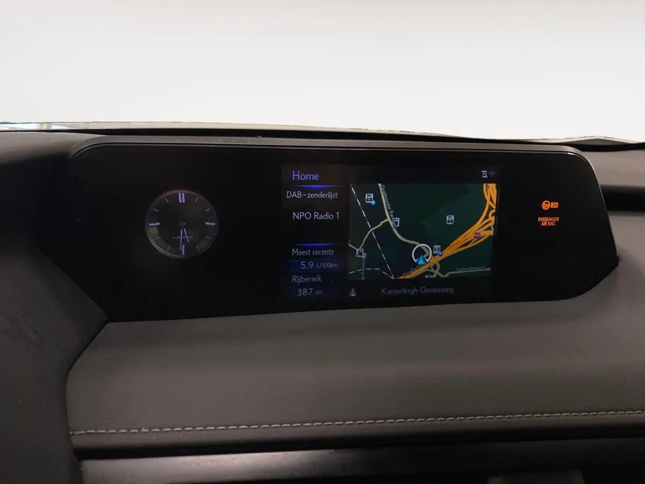 Lexus UX 250 HYBRID | FIRST EDITION | TREKHAAK | NL-AUTO |
