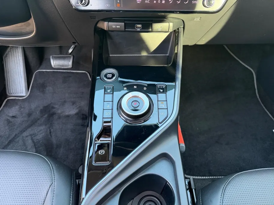 Kia Niro 1.6 GDi Hybrid DynamicPlusLine | 1E EIGENAAR | CAMERA | NAVI | APPLE CARPLAY/ ANDROID AUTO | SCHUIF / KANTELDAK | ETC...