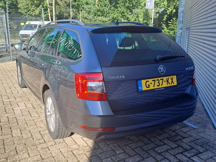 Škoda Octavia Combi 1.0 TSI Greentech Business Edition | Navigatie | Cruise Control | LM Velgen  | Apple Carplay/Android Auto | Parkeersensor achter | DAB