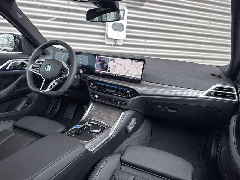 BMW i4 eDrive35