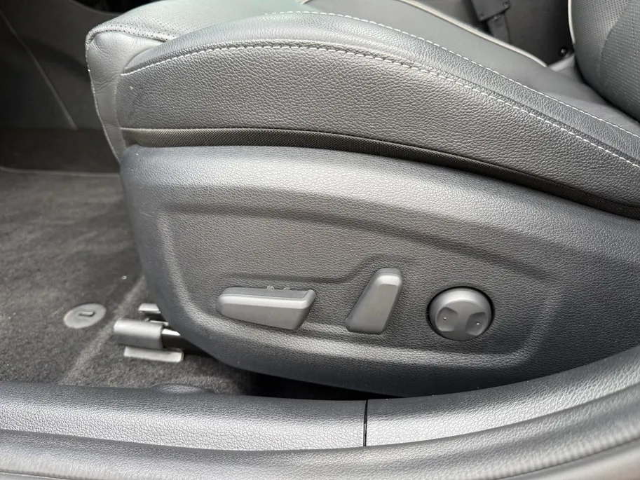 Kia XCeed 1.6 GDi PHEV ExecutiveLine Full options | Schuifdak | Stoelverwarming + verkoeling | Memory seats | ACC |