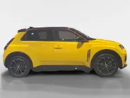 Renault 5 urban range iconic cinq 40 kWh nu 1.600,- voorraad korting | Harman Kardon | Carplay | Stoel-stoelverwarming | Camera |