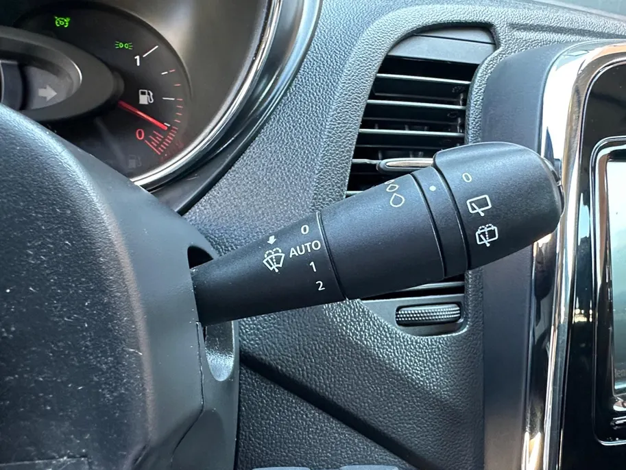 Renault Captur 1.2 TCe Dynamique | Navigatie | Camera | Climate & Cruise Control | Bluetooth | Licht & Regen Sensor | 12 Maanden BOVAG Garantie