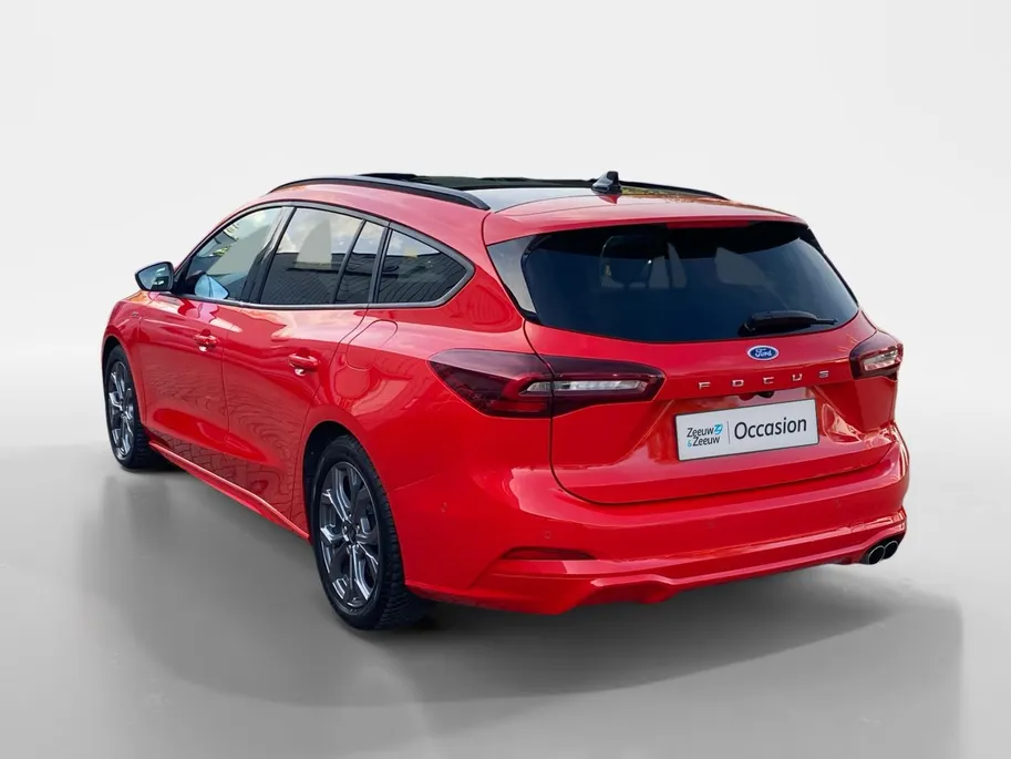 Ford Focus Wagon 1.0 EcoBoost Hybrid ST Line X 155pk automaat | Stoel- stuur en voorruitverwarming | Kantel / schuifdak | Driver assistance pack