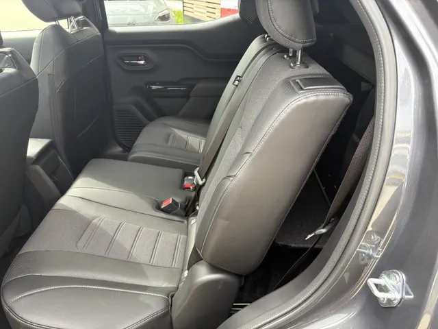 Toyota Urban Cruiser Executive 61 kWh