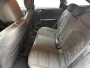 Kia Ceed Sportswagon 1.0 T-GDi MHEV Design Edition Automaat |  Cruise control Adaptief  | Camera| Stoelverwarming | Carplay & Android Auto | Fabrieksgarantie t/m 15-3-2032 +3x 1 jaar* | NAP