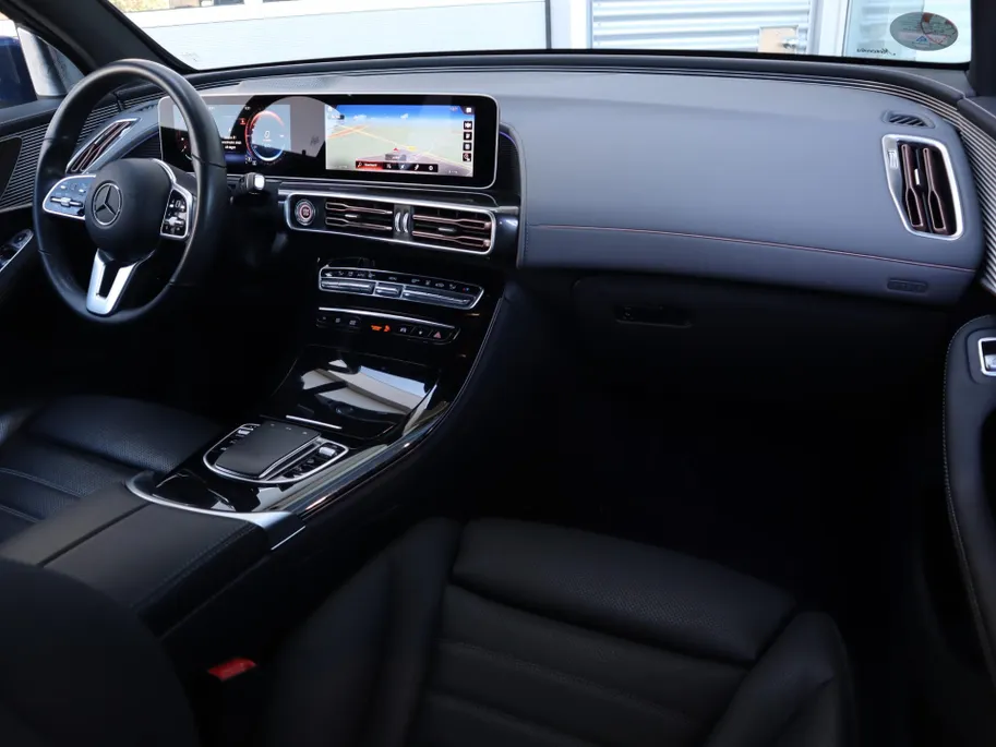 Mercedes-Benz EQC 400 4MATIC Premium Plus 80 kWh l Trekhaak l Keyless l Stoelverwarming