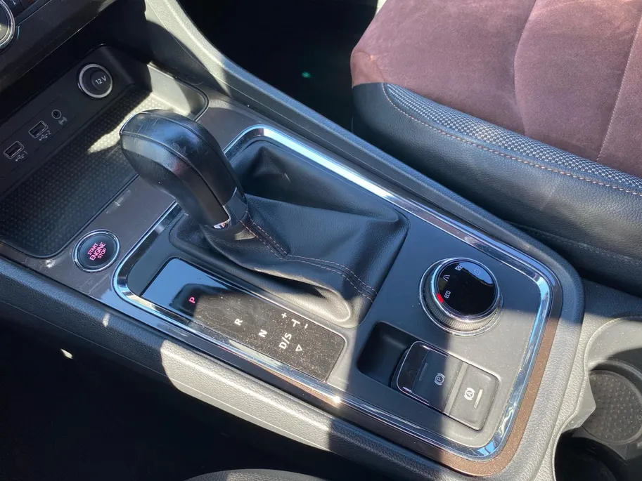 SEAT Ateca 1.4 EcoTSI DSG7-automaat Xcellence Trekhaak | LED | Alcantara | Elektr. koff.klep | 360 camera | etc.