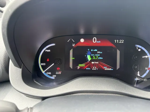 Toyota Yaris Cross 1.5 Hybrid GR Sport | Panoramadak | JBL | Blindspot | HUD