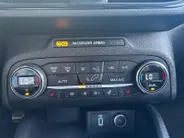 Ford Focus 1.0 EcoBoost Vignale | B&O Audio | Winter Pack | Sportuitlaat | Achteruitrijcamera