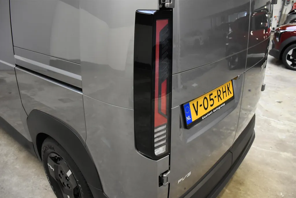 Kia PV5 Cargo GB 71,2 kWh 163pk L2H1 Elite