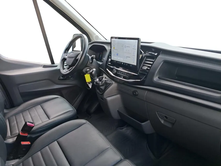 Ford Transit 350 2.0 TDCI L3H2 Trail 165 pk handgeschakeld | BPM VRIJ | Adaptive Cruise control | Navigatiesysteem | Raptor Gril | Zwarte treeplanken | LM velgen gloss black | Houten kasten links en rechts | Dakdragers met laddersysteem