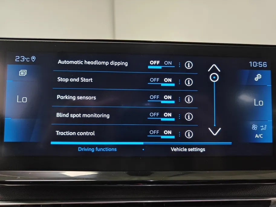 Peugeot 3008 1.2 PureTech Allure Avantage | Navi | Camera | Apple CarPlay/Android Auto | Climate Control | Cruise Control | Parkeersensoren | Lichtmetalen Velgen