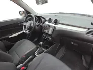 Suzuki Swift 1.0 Stijl Automaat | Navi | Camera | Cruise & climate control | Stoelverwarming | Two-tone Metallic lak | Apple Carplay/Android Auto | Bovag garantie | NAP