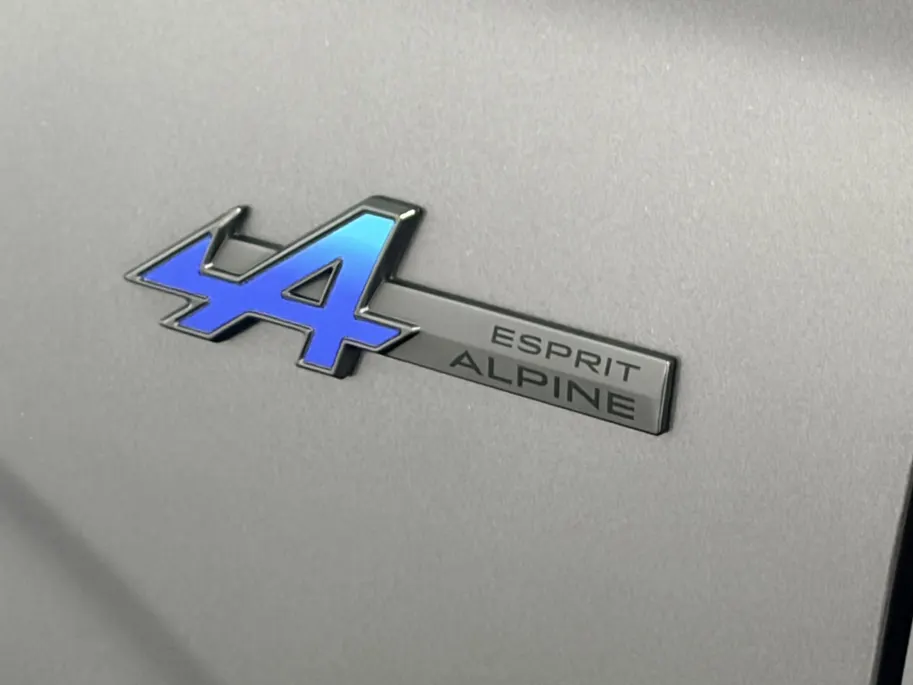 Renault Austral 200PK E-Tech Full Hybrid Techno Esprit Alpine AT | Trekhaak | All Season Banden | Climate Control | Digital Cockpit | Camera | Parkeersensoren | Adaptive Cruise Control | Lichtmetalen Velgen |
