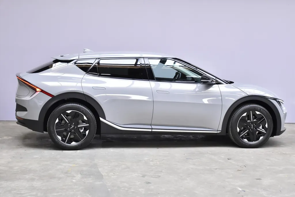 Kia EV6 63kWh 170pk RWD Light Edition NIEUW - SNEL LEVERBAAR