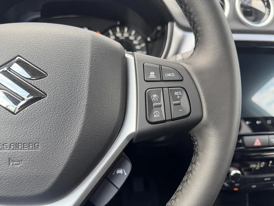 Suzuki Vitara 1.4 Boosterjet Smart Hybrid Select | Cruise/ Climate Control | Stoelverwarming | Camera | Navigatie | Demo Deal |