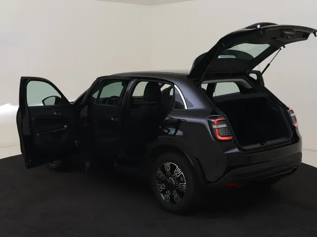 Fiat 600 1.2 Hybrid Urban