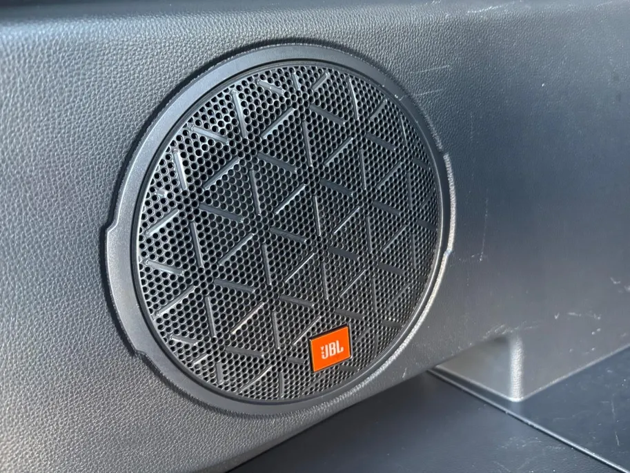 Toyota RAV4 2.5 Hybrid Executive | Memory stoelen | JBL sound | Trekhaak | Stoelverwarm. | Achteruitrijcamera