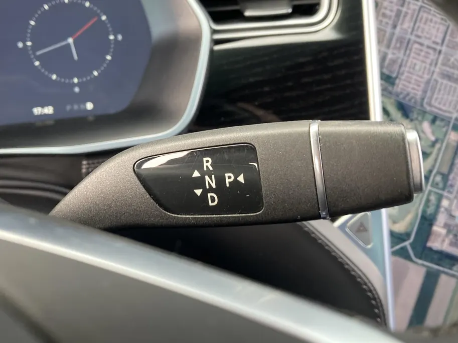 Tesla Model X 75D Base 5-persoons