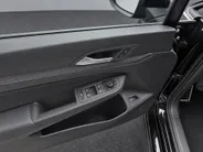 Volkswagen Golf 1.5 272pk DSG eHybrid GTE · Panoramadak · Camera · Alarm · Wegklapbare Trekhaak · Garantie t/m 18-12-2030 of 100.000km