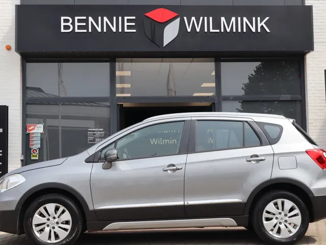 Suzuki S-Cross SX4 1.6 Comfort | Carplay | Trekhaak | All Seasons