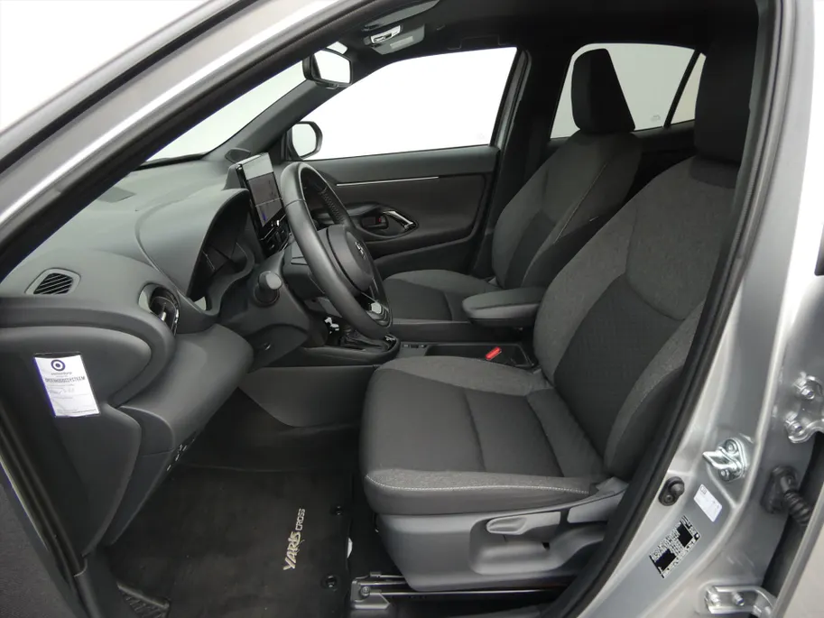 Toyota Yaris Cross 1.5 VVT-I Hybrid 116pk CVT Dynamic / 12.000 km !!!