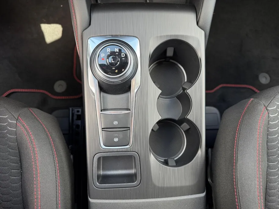 Ford Kuga 2.5 PHEV ST-Line | Uit Voorraad Leverbaar | Automaat | €4.000,- Ready Set Ford Bonus | Trekhaak | 2100kg Trekgewicht | Adapt. Cruise Control | BLISS | 360 Graden Camera | Winter Pakket | Apple Carplay & Android Auto