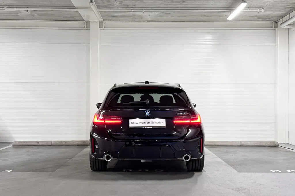 BMW 3-serie Touring 330e