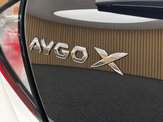 Toyota Aygo X 1.0 VVT-i MT Play | Camera | Carplay | Ad.Cruise