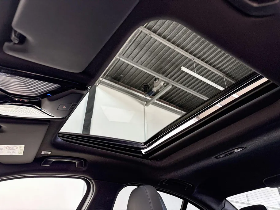BMW 3 Serie Sedan 330e Innovation Pack M Sportpakket Pro