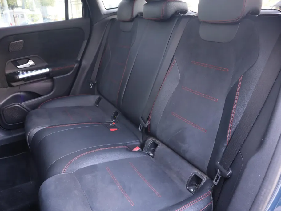 Mercedes-Benz GLA 250 e Business Solution AMG Limited l Panoramadak l Carplay l Keyless