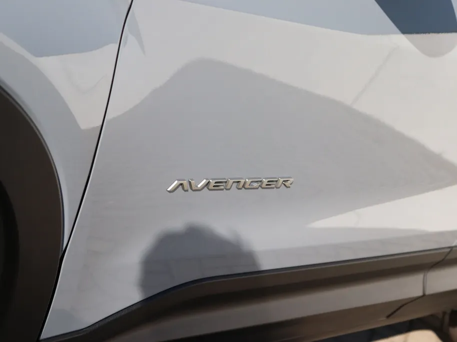 Jeep Avenger 1.2 e-Hybrid Summit | Navi | JBL | Camera | Winter | 18'