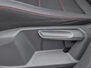 Volkswagen T-Roc 1.5 TSI 150pk Sport Business R · R-line exterieur · Apple/Android Car Play · Camera · Navigatie · Stoelverwarming · P-Sensoren · Alarm · 19'' Inch ·