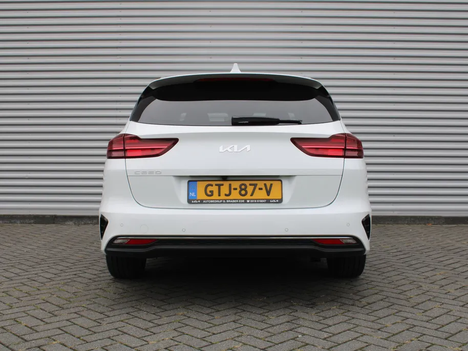Kia Ceed Sportswagon 1.5 T-GDi DynamicPlusLine | Stoel- & stuurverwarming | Camera | Clima | Cruise adapt. | LED | Navi | Elek. achterklep | 16' LM |