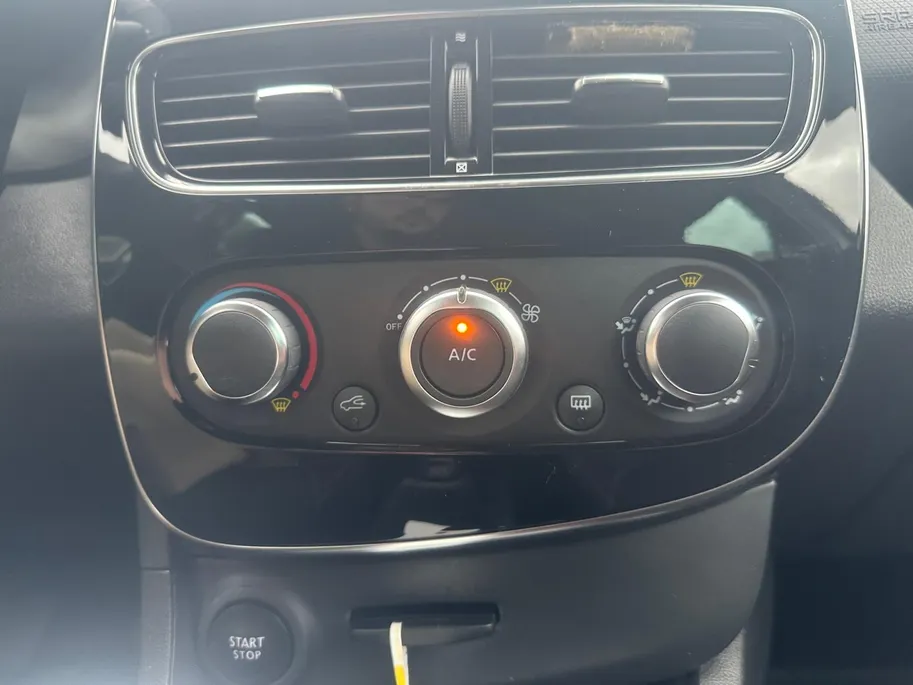 Renault Clio 0.9 TCe Limited | Cruise | Airco | lichtmetaal |