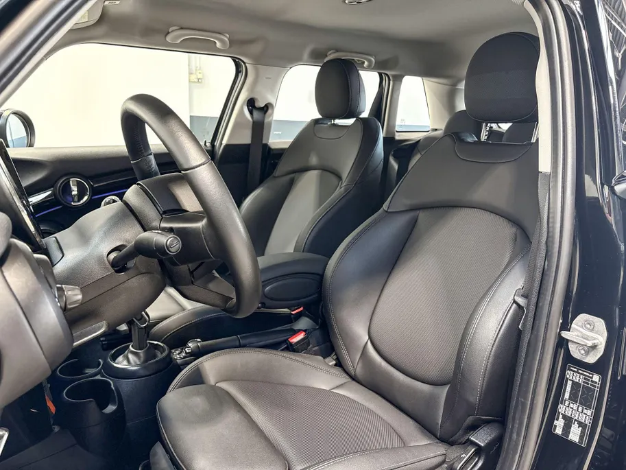 MINI Cooper 5-deurs Cooper Camden Edition