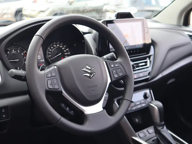 Suzuki S-Cross 1.4 Boosterjet Style Automaat | Pano dak | Carplay | 360 camera